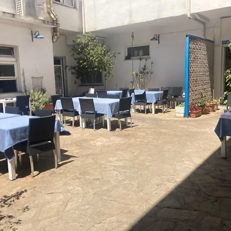 Hotell L'ancora La Caletta