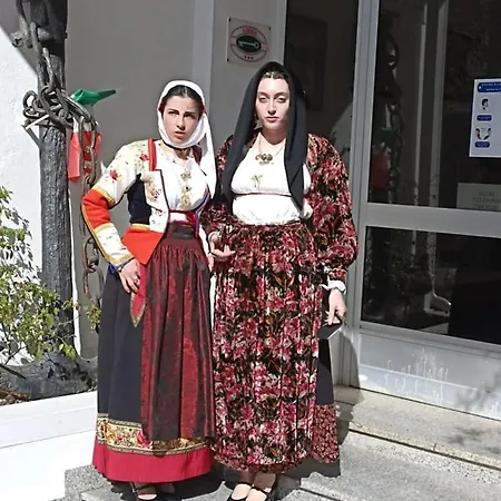 L'ancora Hotell