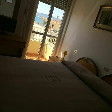 Hotel L'ancora 3*